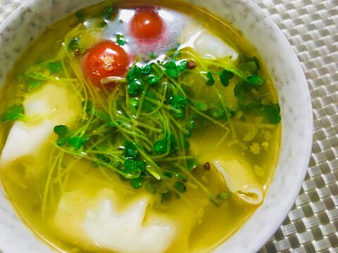 ！時短ランチ！野菜と餃子の中華スープ！